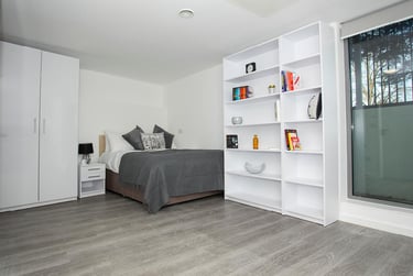 1 bed studio, Popes Lane, West Ealing, London, W54NG - Image 1